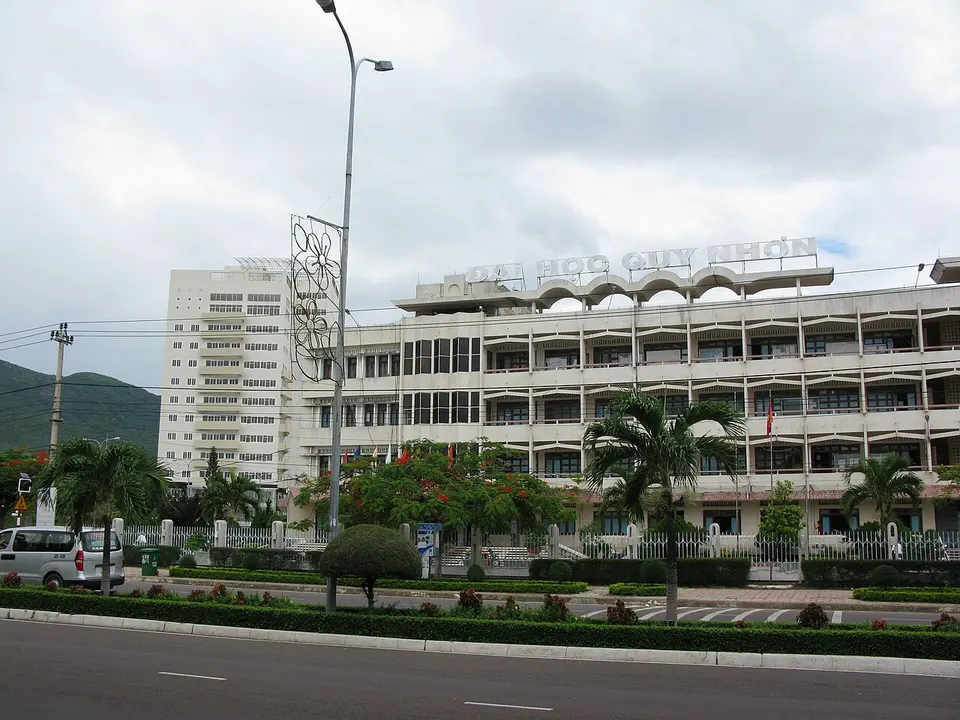 Куи Нён 5