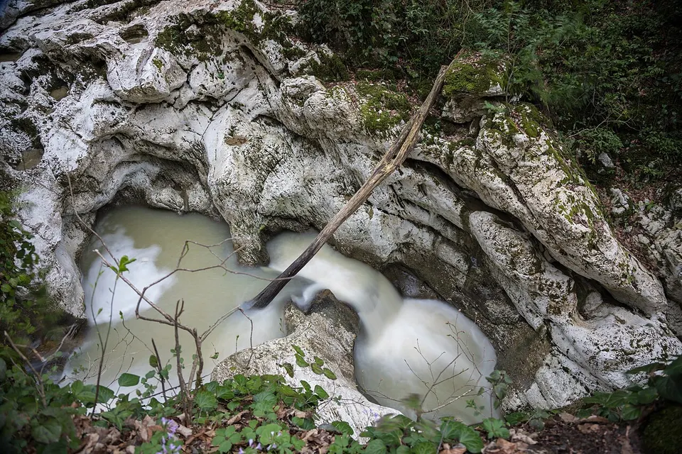 Agura waterfalls