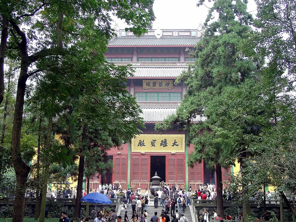Lingyin Temple and Feilai Feng