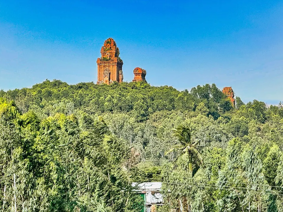 Бань Ит цамхаг
