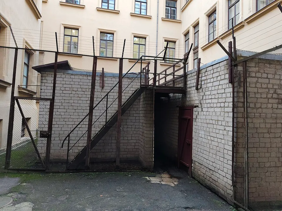 Эзлэн түрэмгийлэл ба эрх чөлөөний тэмцлийн музей (хуучин КГБ)