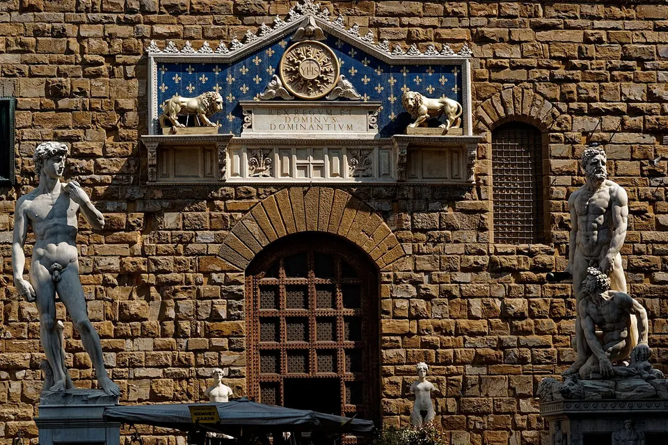 Palazzo Vecchio and Piazza della Signoria