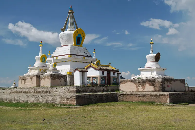 金顶佛塔和寺门