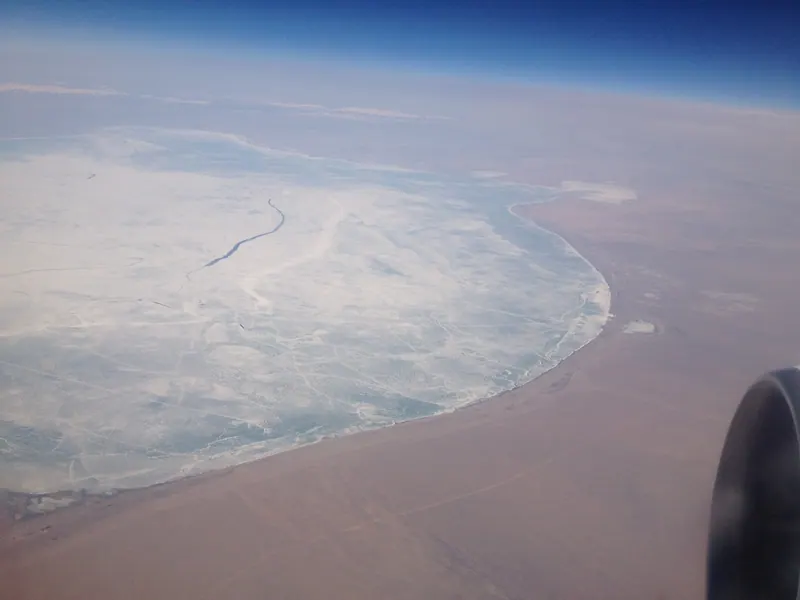 Агаараас харсан Увс нуур